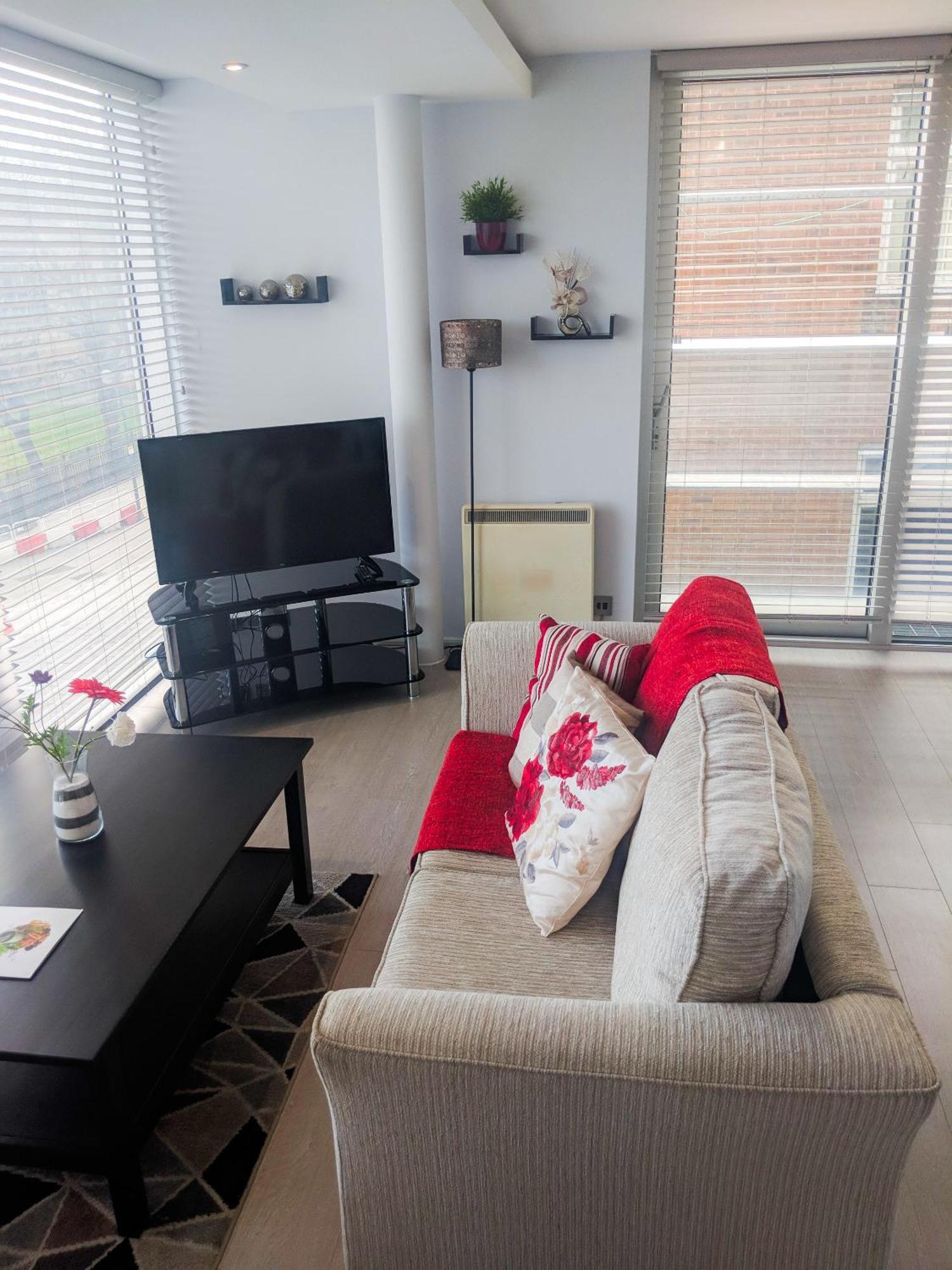Lt Grove Apartment - Stratford ลอนดอน ภายนอก รูปภาพ