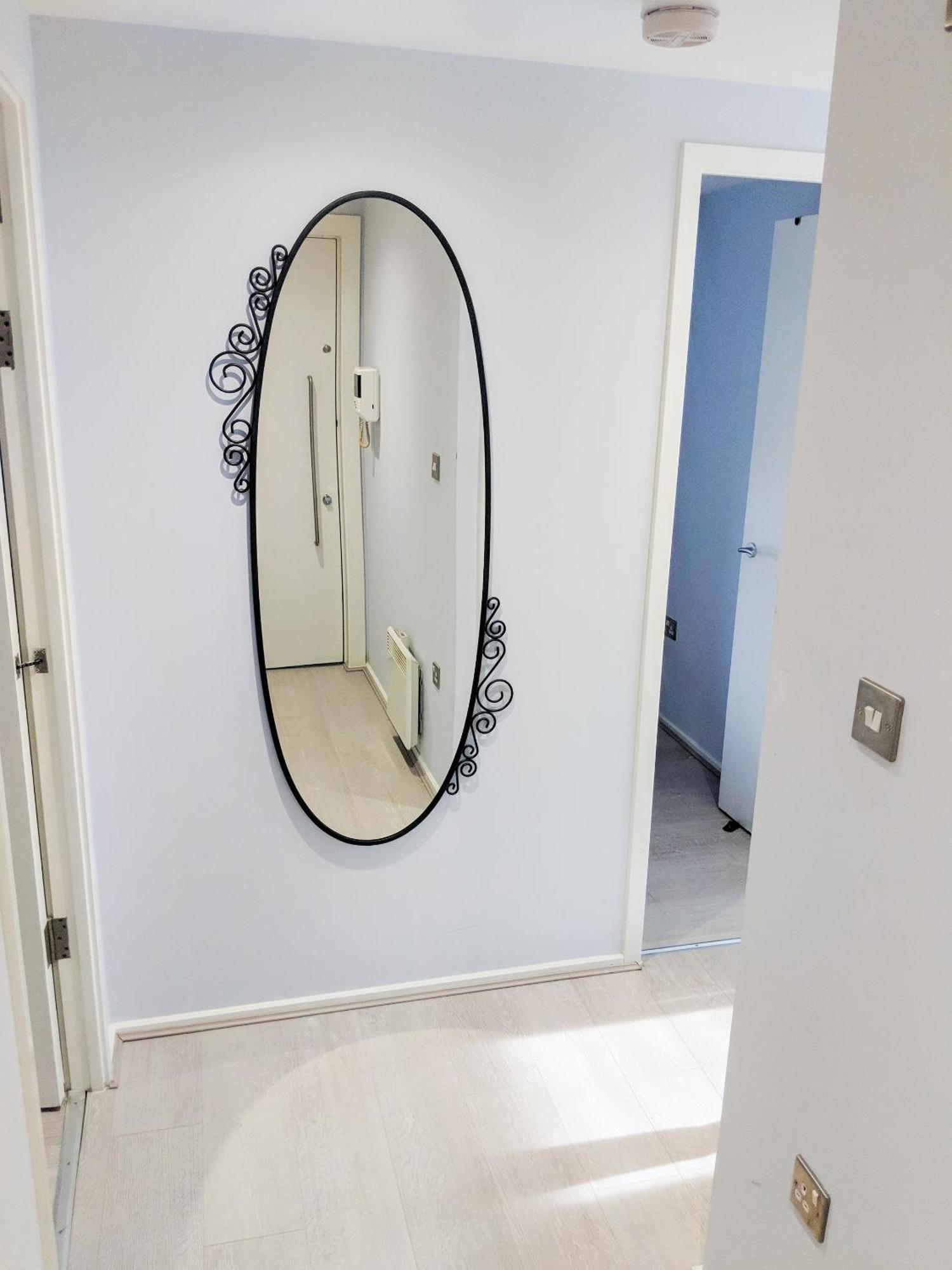 Lt Grove Apartment - Stratford ลอนดอน ภายนอก รูปภาพ